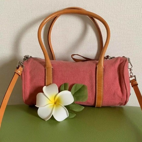 Authentic Prada Pink and Orange Mini Prada Barrel Handbag from the Early 2000s - Picture 2 of 4